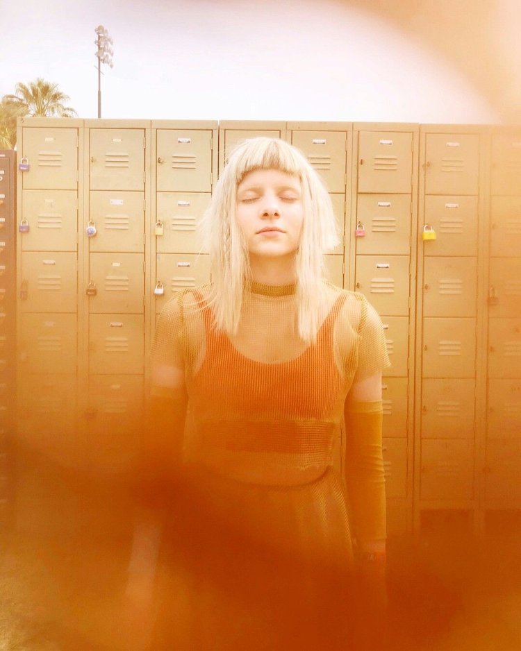 Aurora aksnes behind Bars