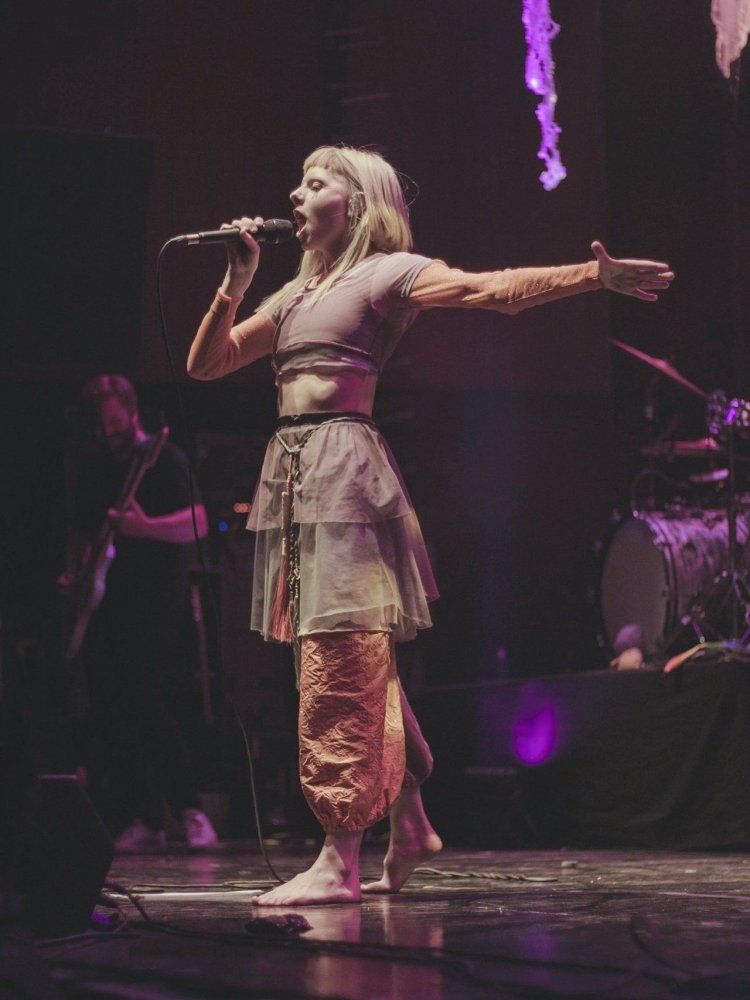 Aurora singer concert