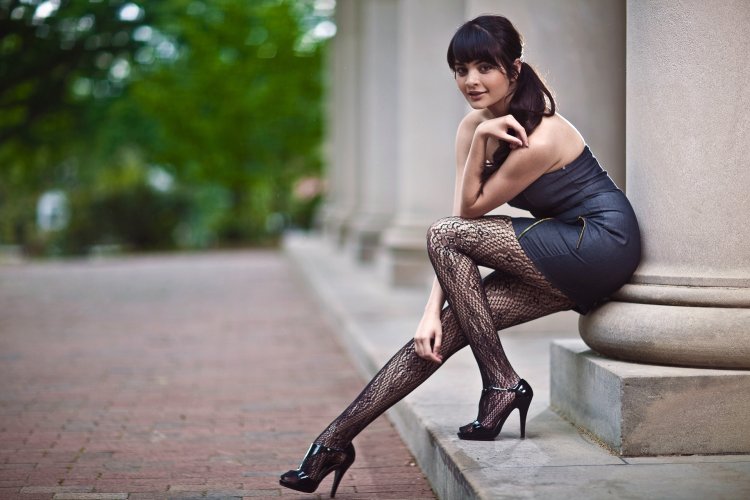 Photoshoot in pantyhose