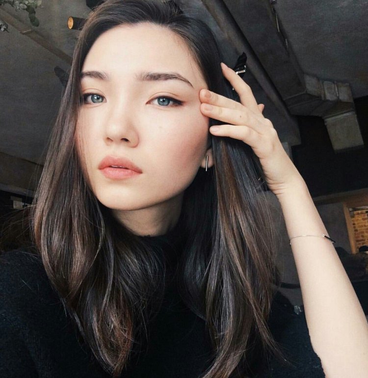 Aisultan Seitov's girlfriend