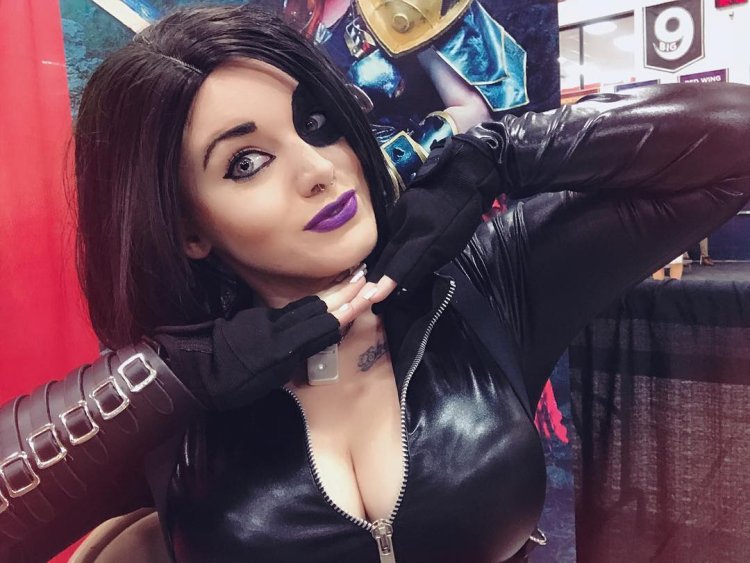 Domino Cosplay