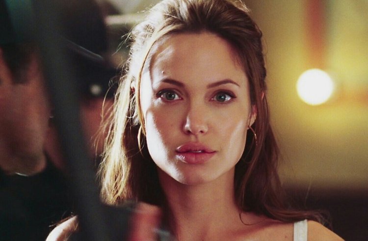 Angelina Jolie Mr and Mrs