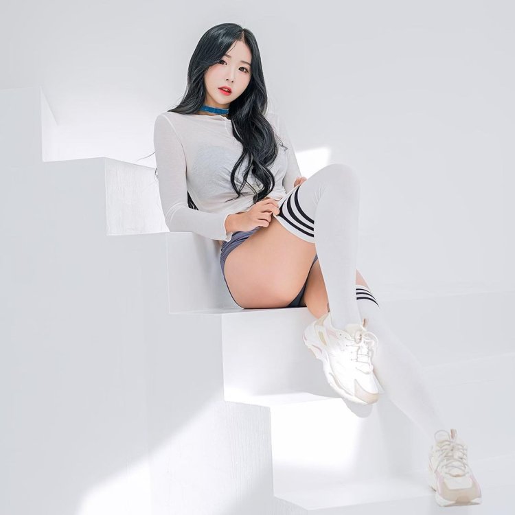 Habin plum model Korea