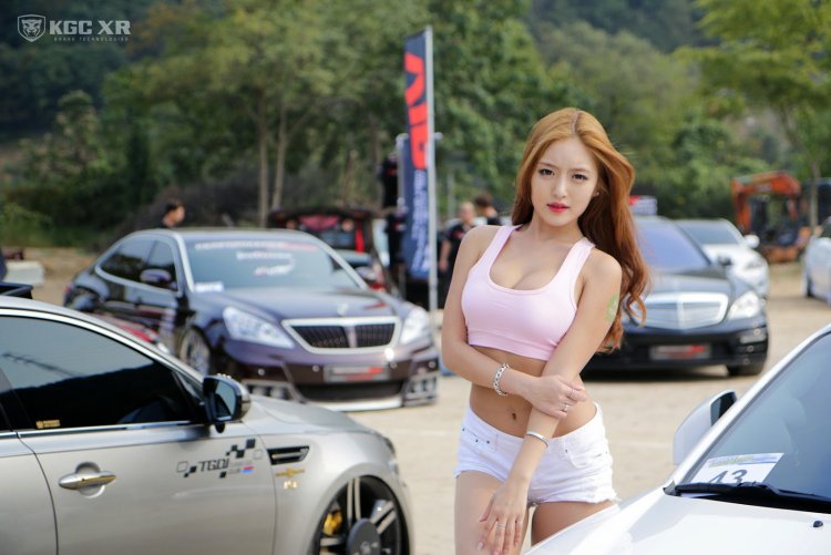 Pocket girls bom su Yeon