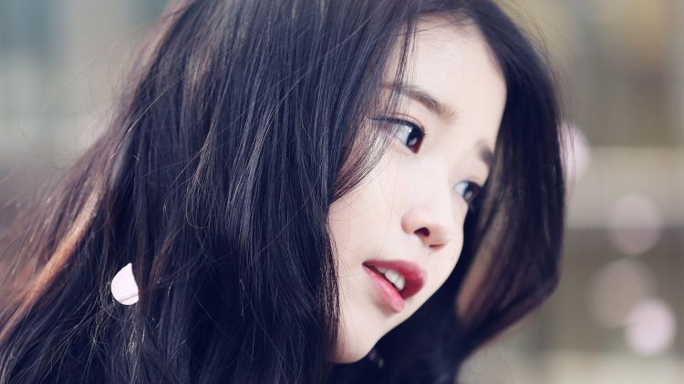 Iu singer face
