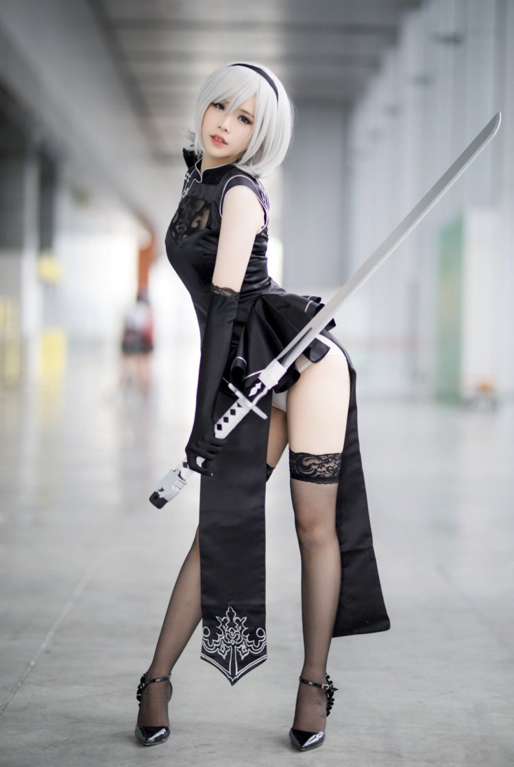 NIER Automata cosplay Irina Sabetskaya