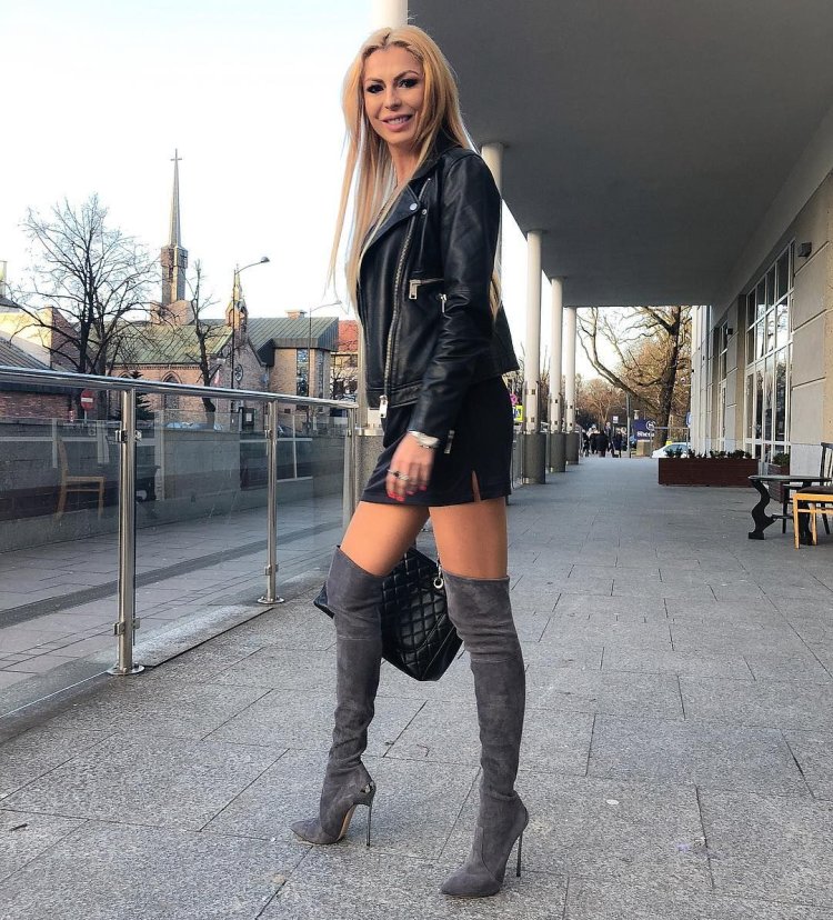 Emma Diaz in boots