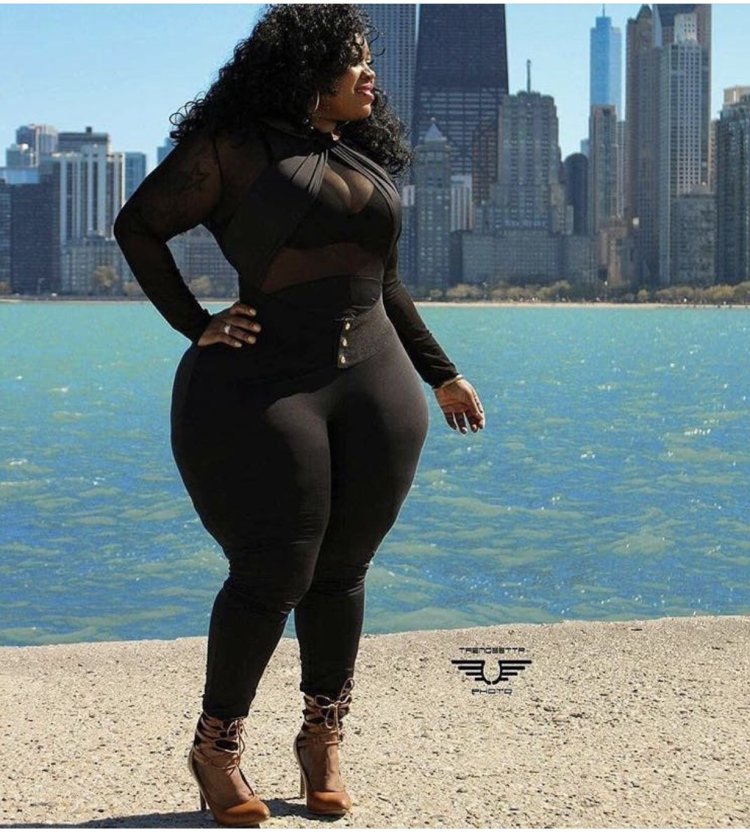 Girls with powerful thighs