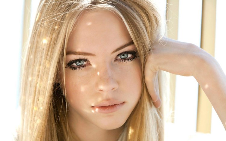 Skye Stracke Model