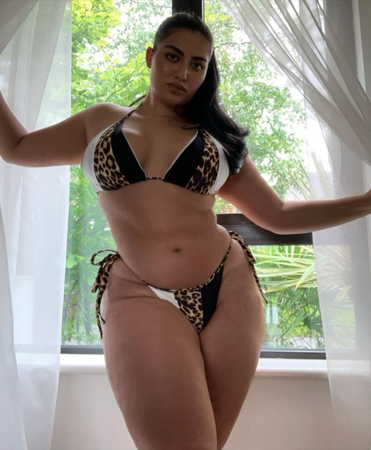 Plus-Size model Irena Drezi