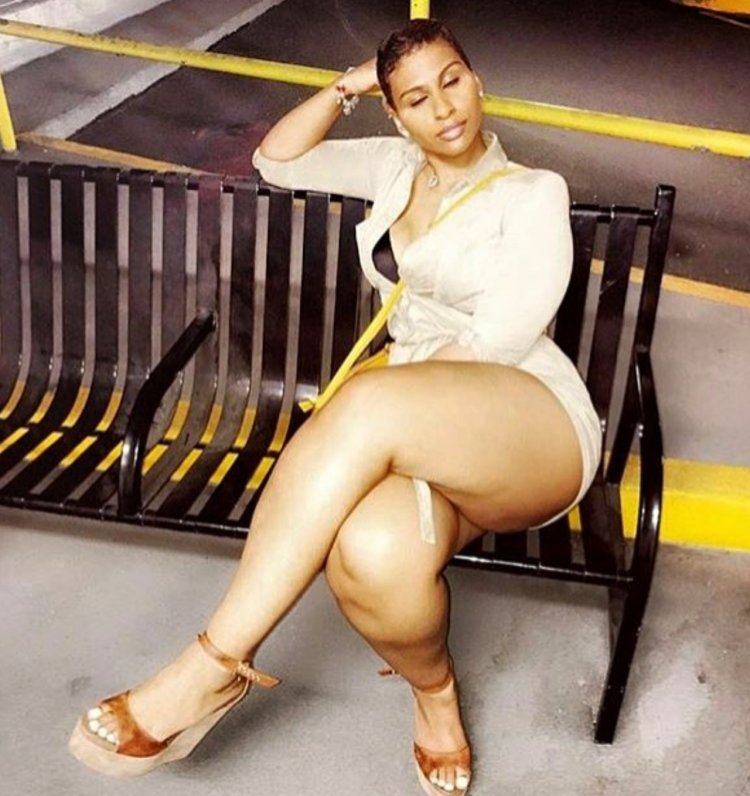 Asian girls with big thighs