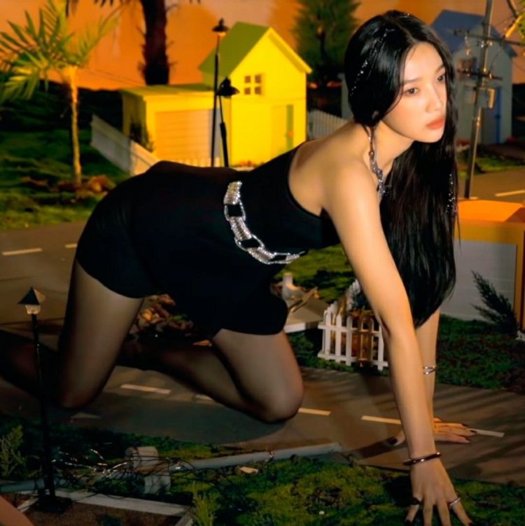 Devil Cat Alena Sergeevna gla