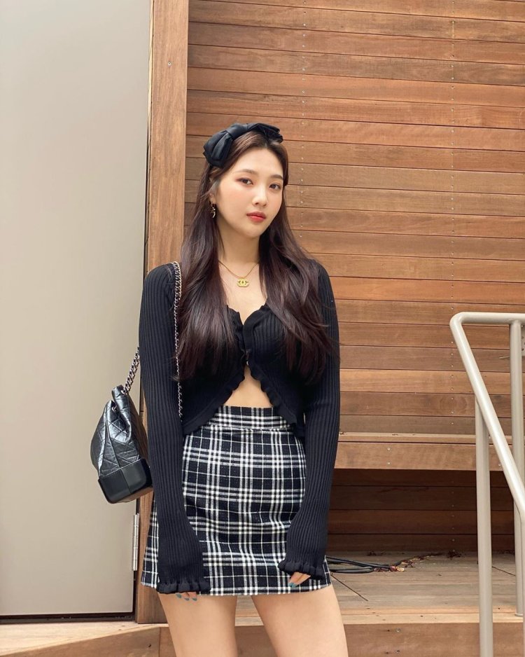 Joy from Red Velvet Street Style