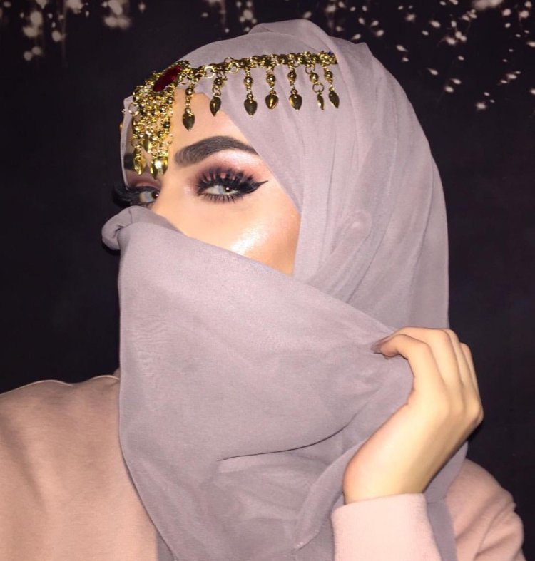 Girl in hijab