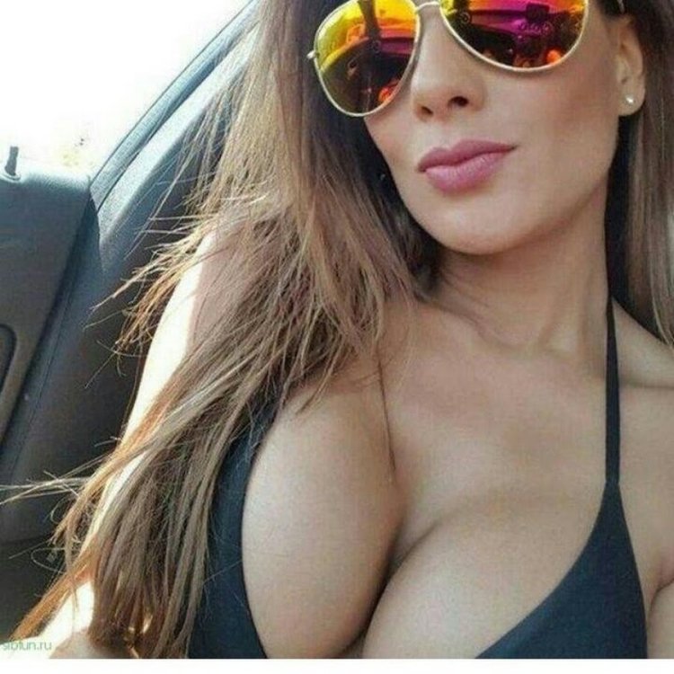 Hannah Palmer Selfie