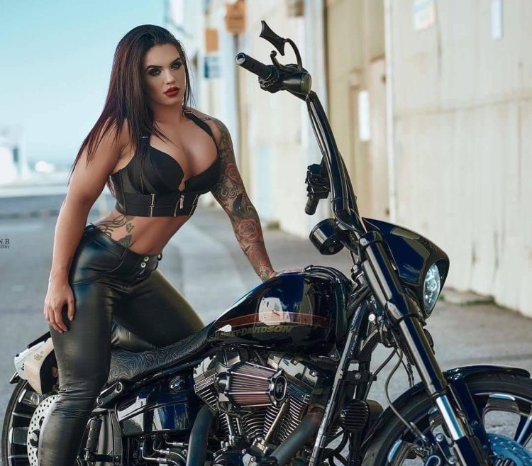 Biker christie Ducati