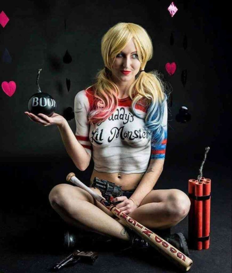 Harley Quinn body art