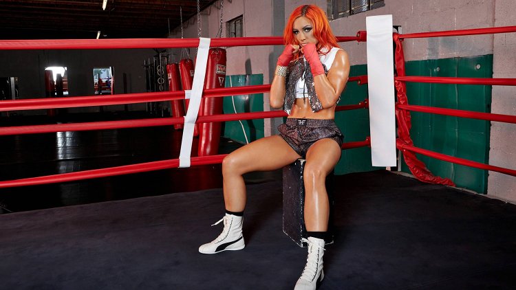 Becky Lynch WWE legs