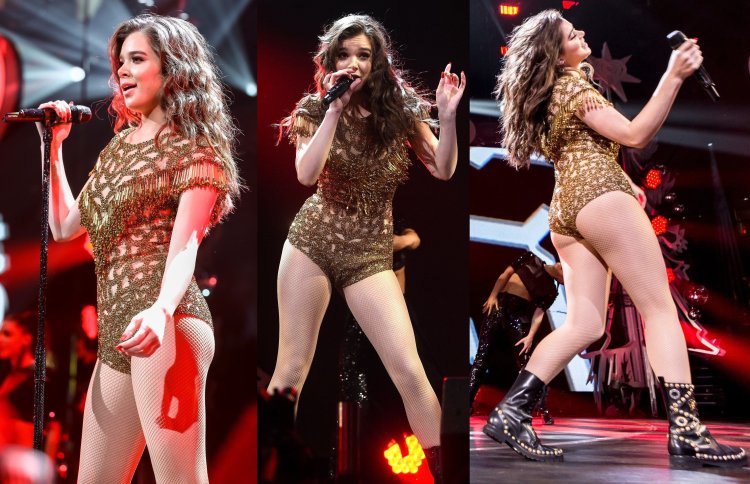 Hailee Steinfeld Legs