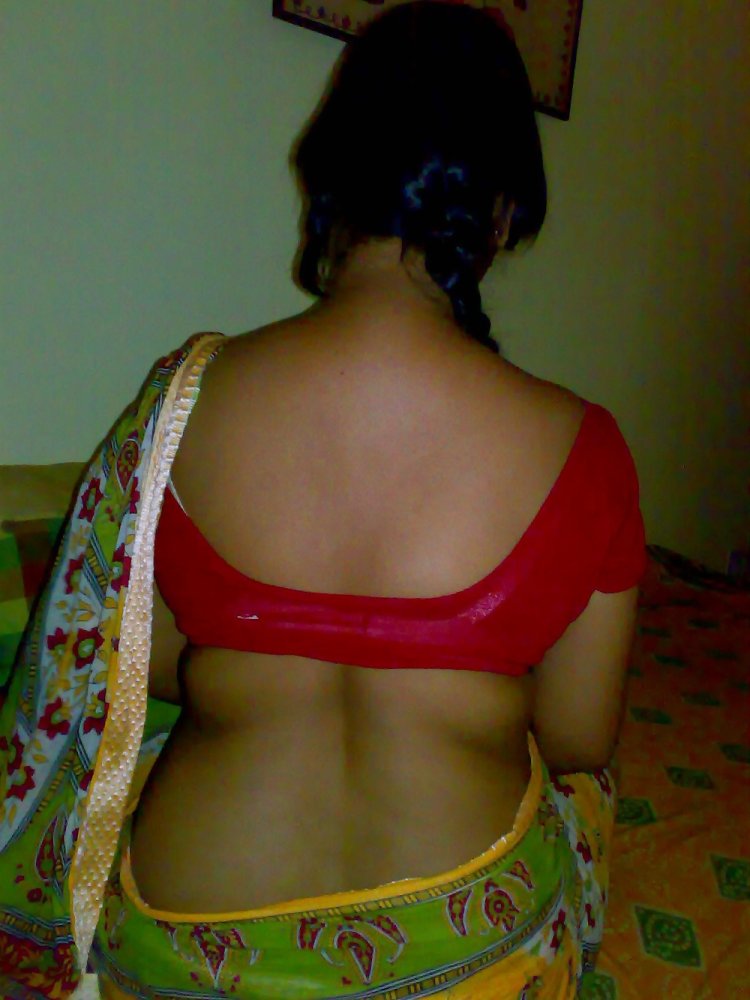 Tamil actress in Bikini