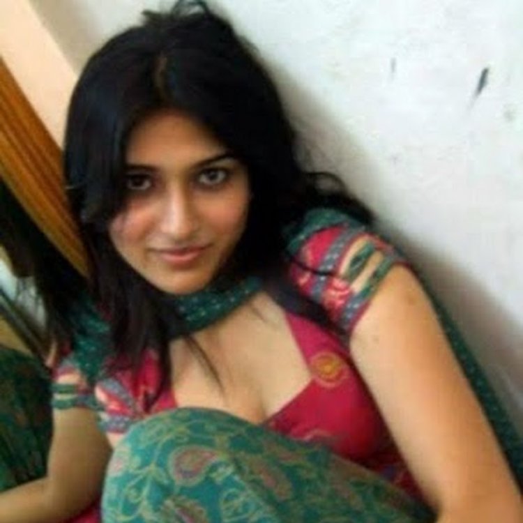 Indian girls with big breasts