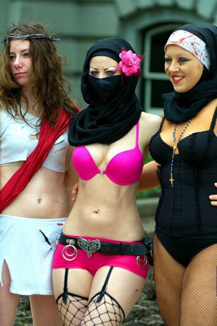 Muslim women in lingerie
