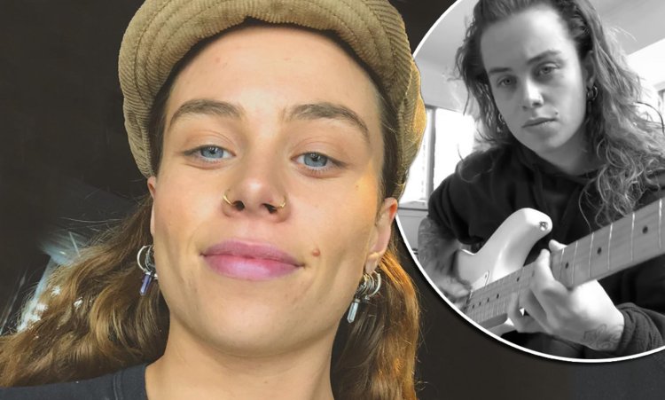 Tash Sultana and her partner