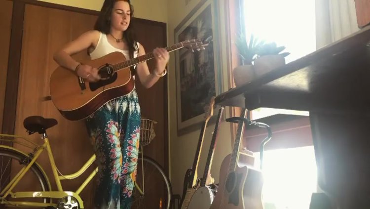 2sich Anastasia Fedina guitarist