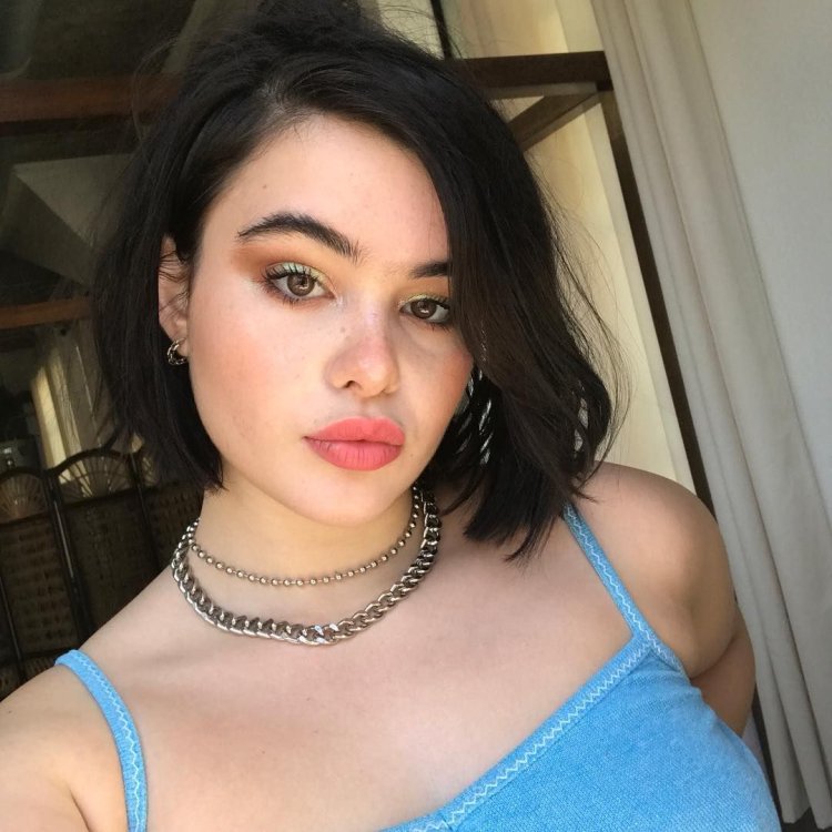 Barbara Ferreira makeup