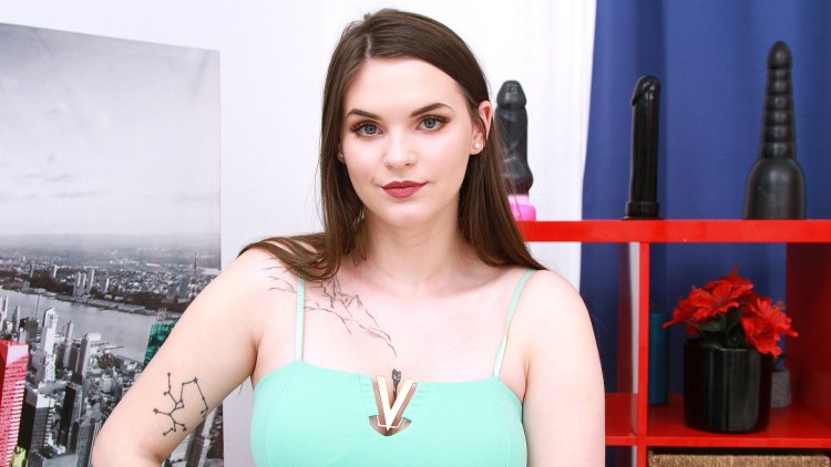 Tyly Wood Taylee Wood