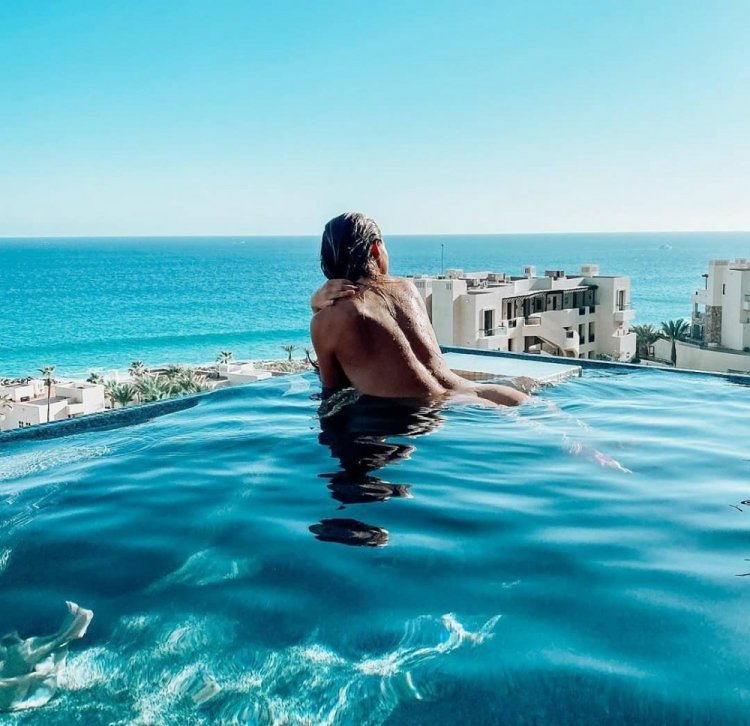 Hannah Brown in a swimsuit