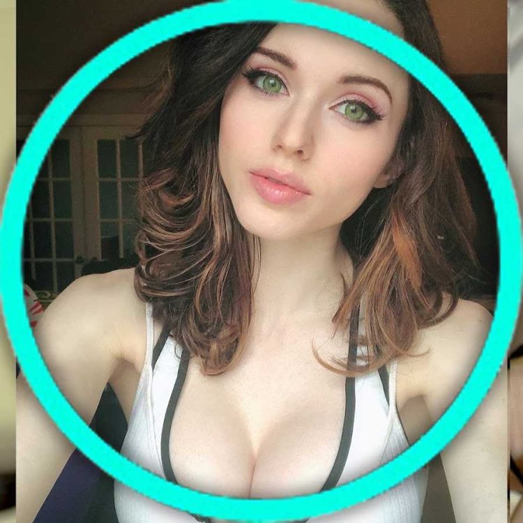 Caitlin Syragus (Amouranth) Lola