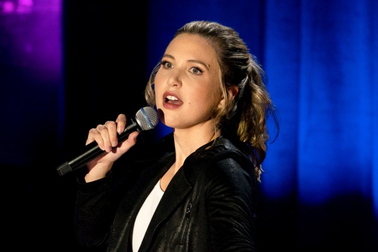 Vera Kotelnikova female stand -up