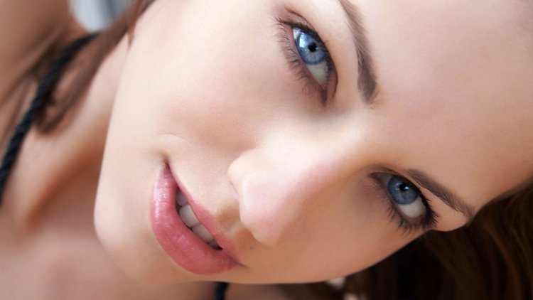 Close -up girls pussy