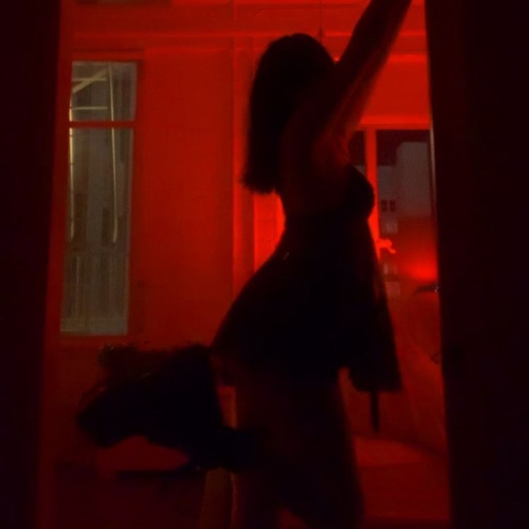 Maggie Lindemann in a dress