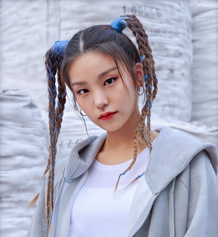 ITZY LIA Hair Styles