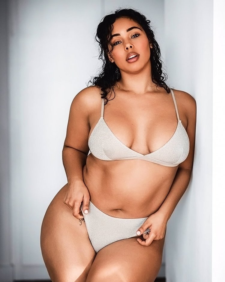 Alicia Castro Model Plus Saiz