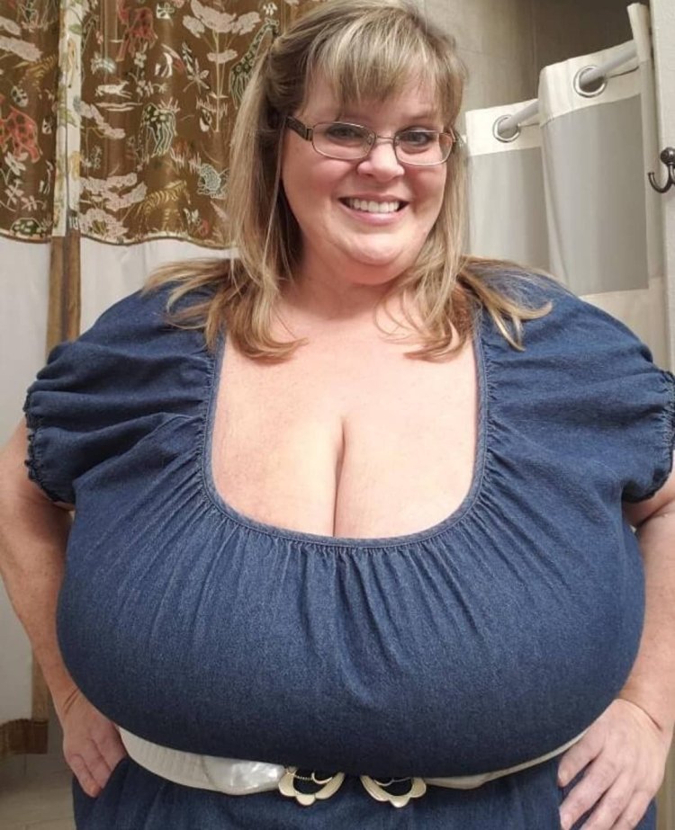 Fat women with a giant bust