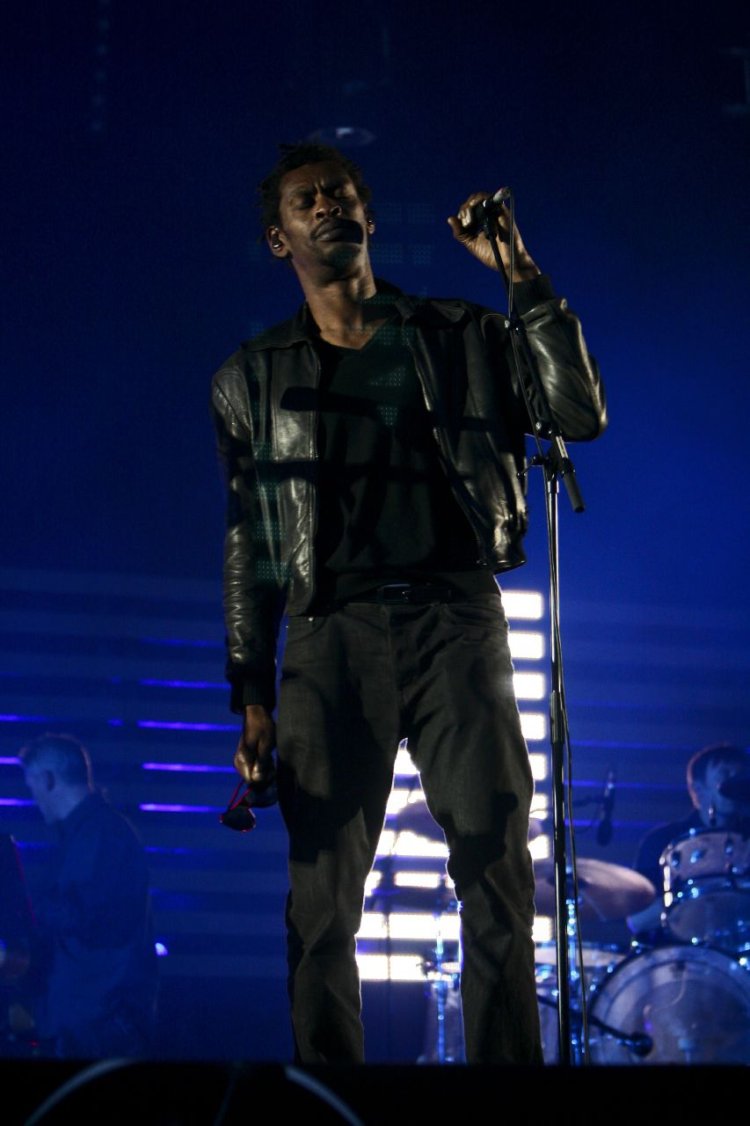 Frontman Massive Attak