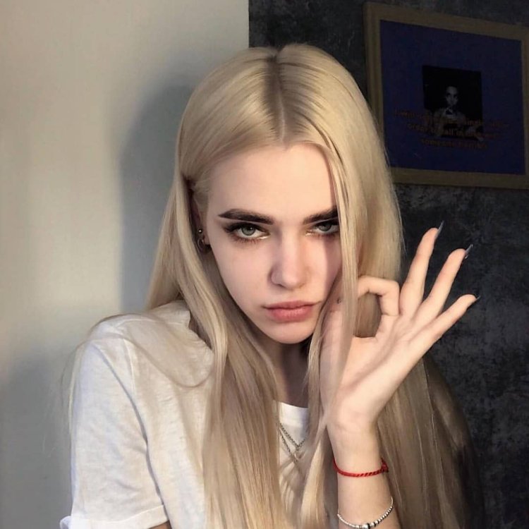 Ekaterina Koba Selfie 16