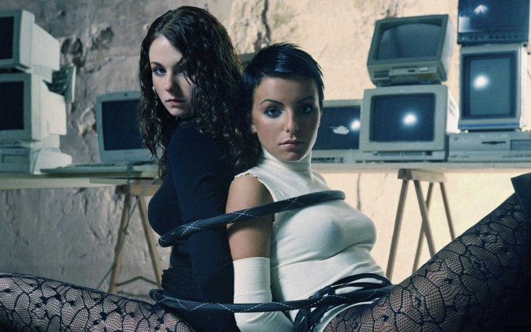 Tattoo Group Julia Volkova