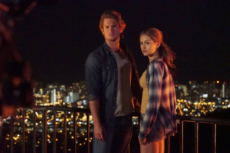 Jonathan Hyde and Isabelle Buchanen