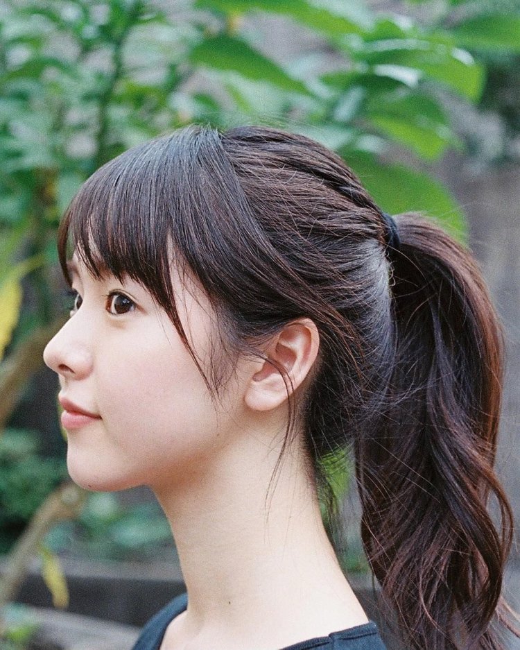 Japanese hairstyle is female
