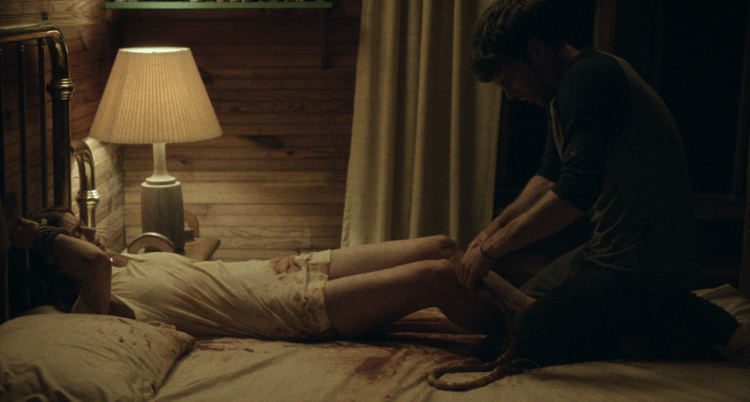 Rose Lesli Honey Month