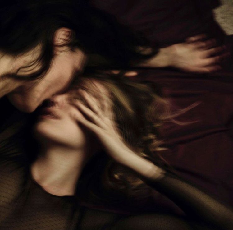 Aesthetics of the love of girls