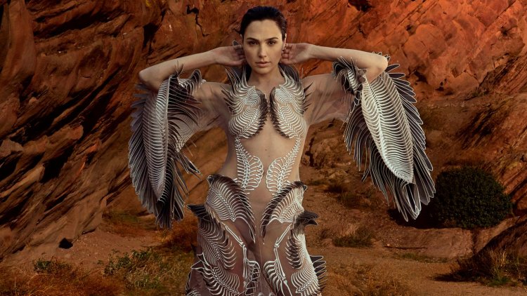 Gal Gadot Cleopatra