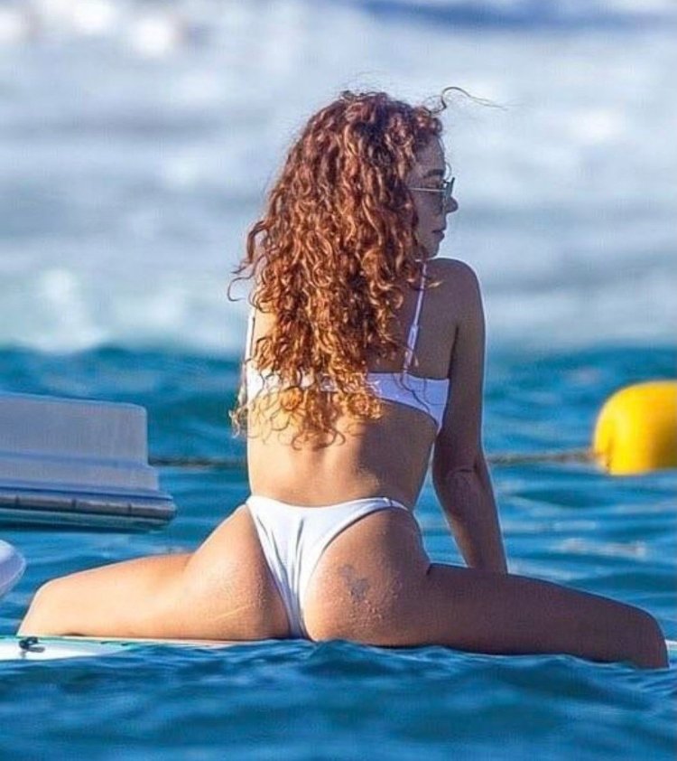 Sarah Hayland Private