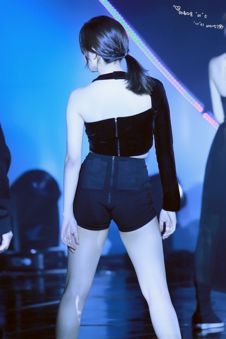 Mina Twice Body