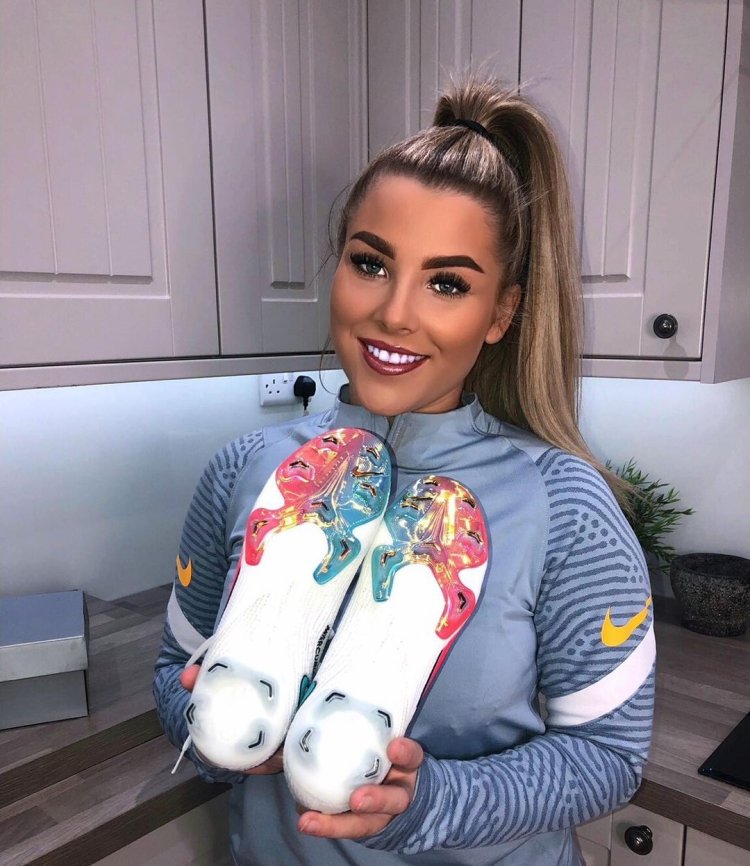 Madelin Petsh in a sports suit