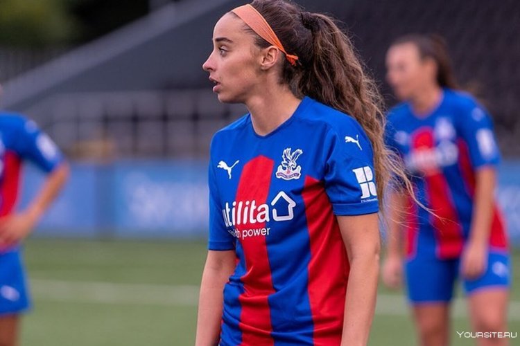 Lee Nicole football player